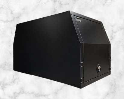 LC79 1000mm Black by Infinity Boxes