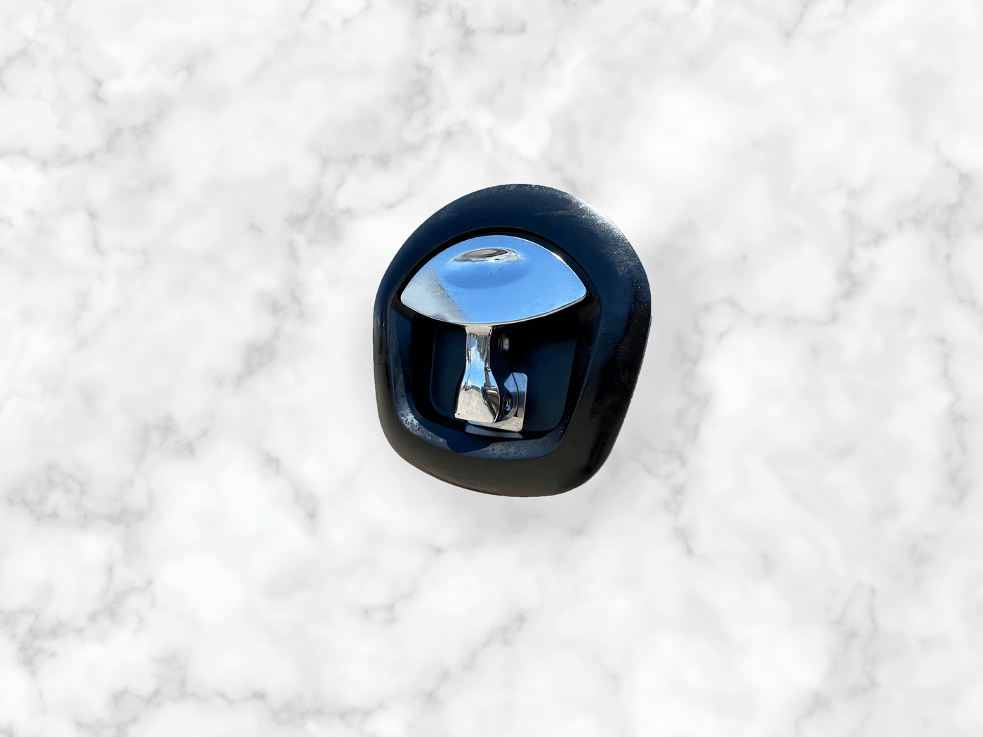 Whale Tail Compression Lock by Infinity Boxes